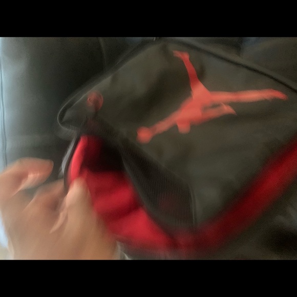 Jordan jacket with matching duffel bag - Picture 5 of 11